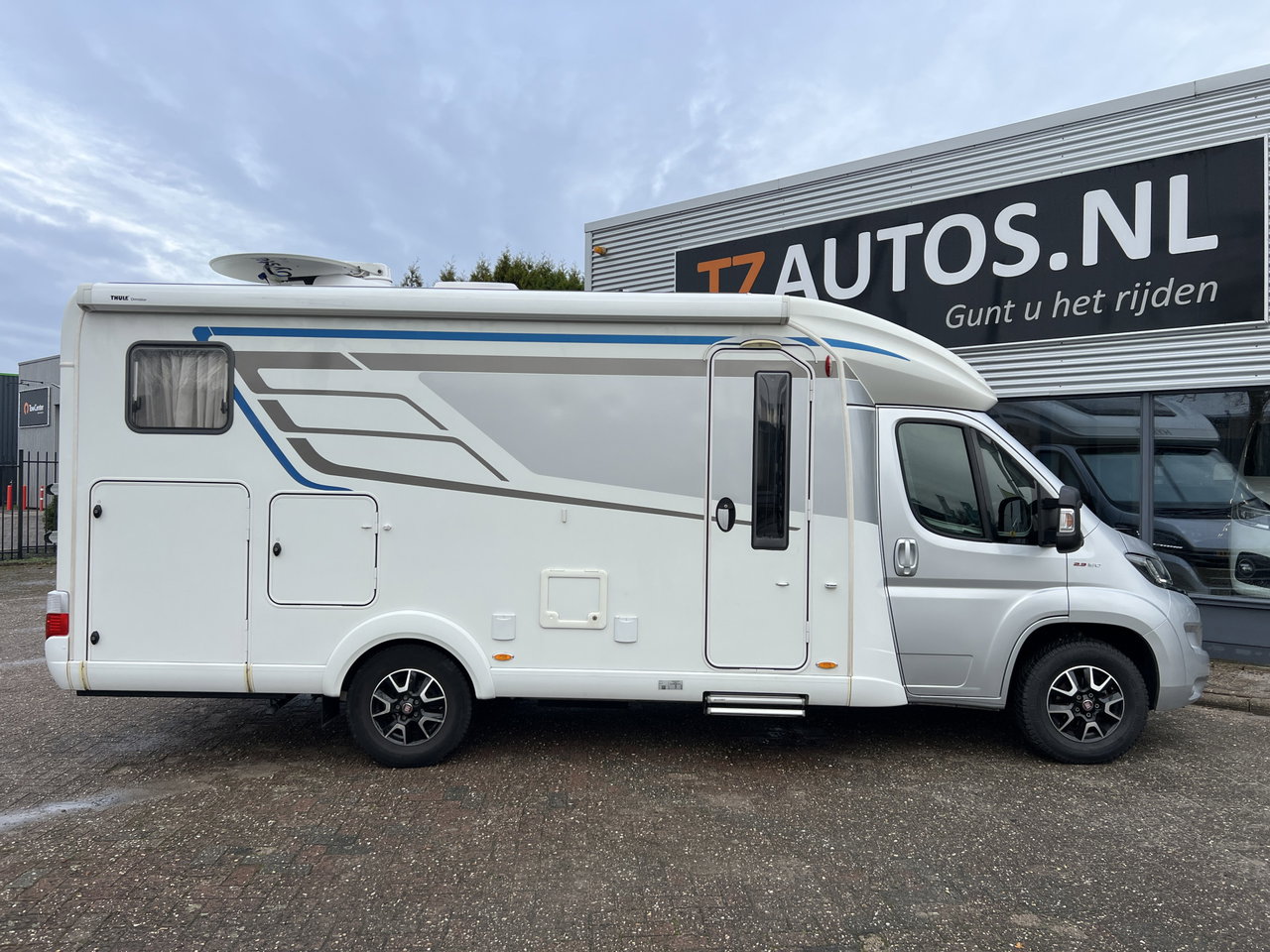 Hymer T 568 SL TRAMP Automaat / Lengte bedden