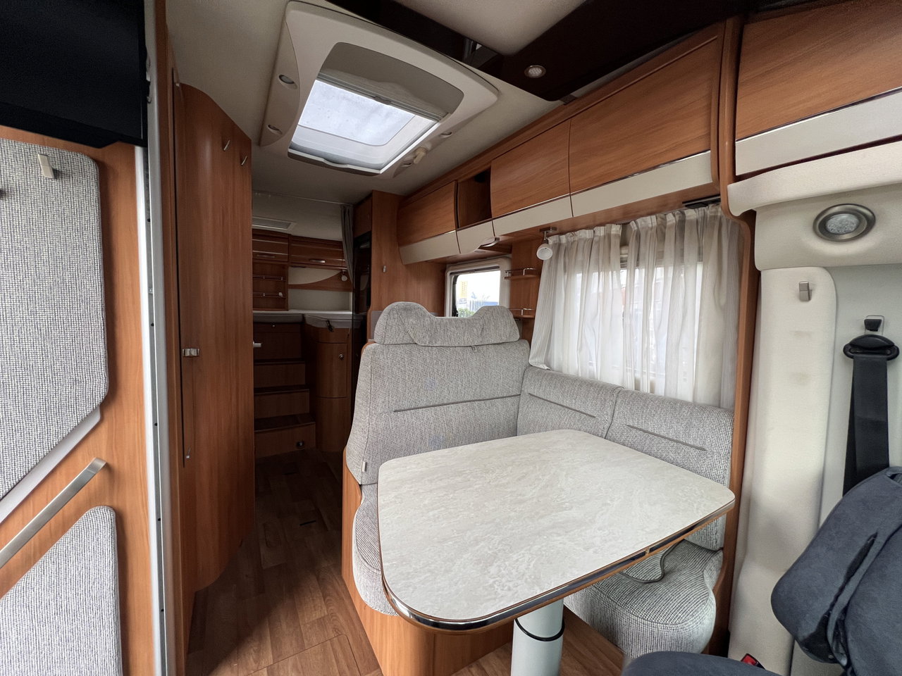 Hymer T 568 SL TRAMP Automaat / Lengte bedden