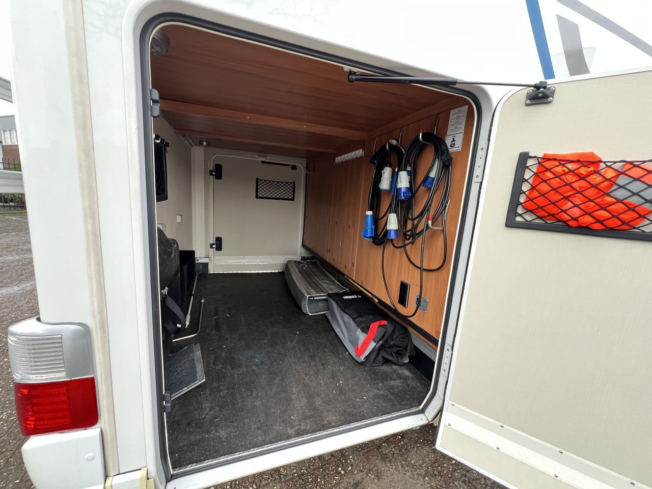Hymer T 568 SL TRAMP Automaat / Lengte bedden