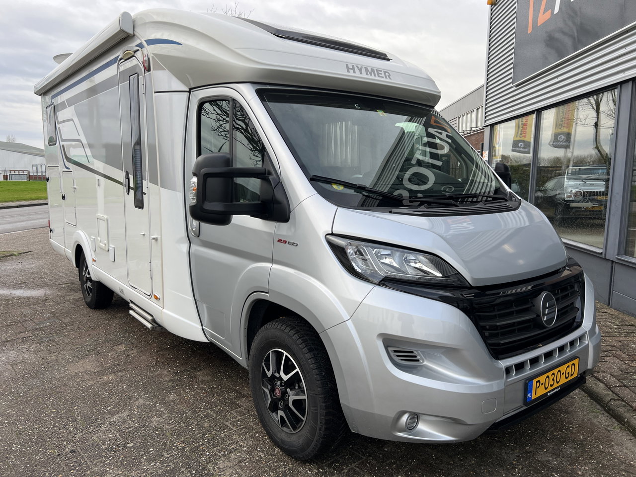 Hymer T 568 SL TRAMP Automaat / Lengte bedden