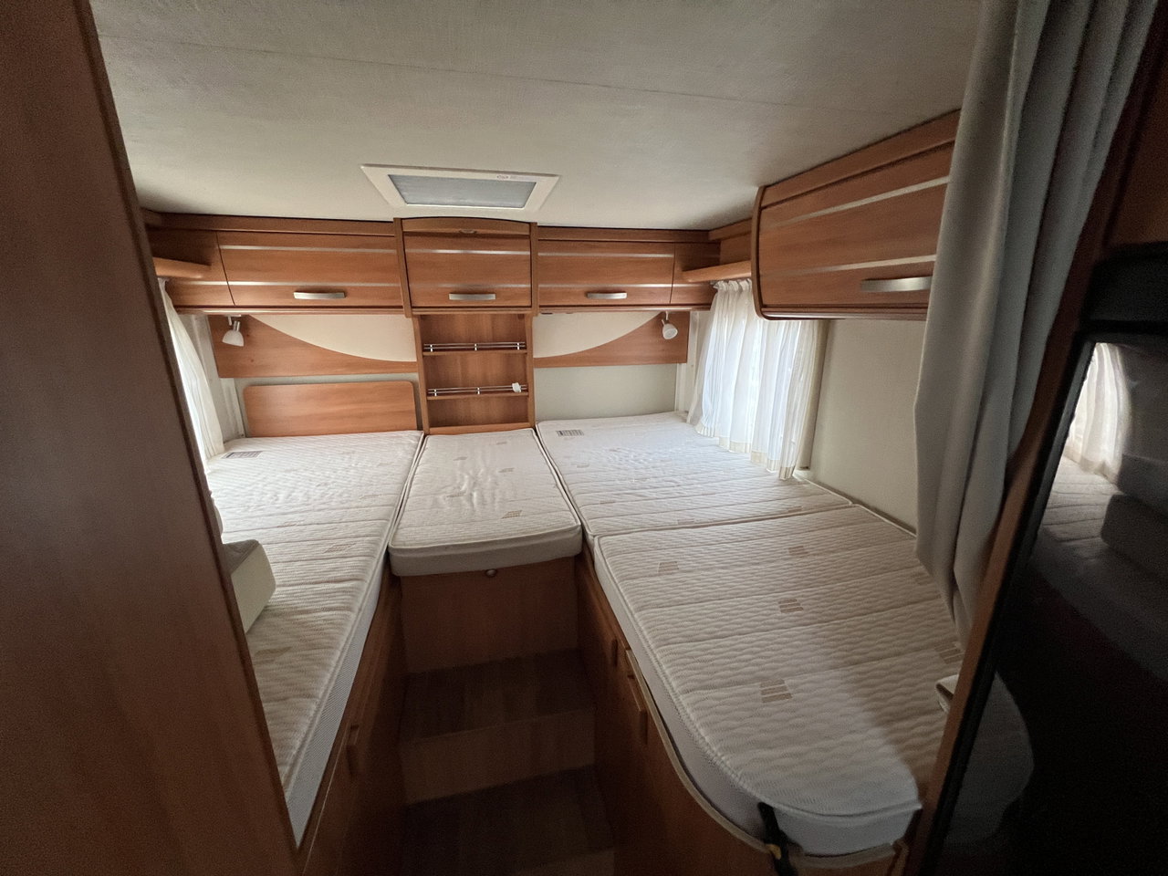 Hymer T 568 SL TRAMP Automaat / Lengte bedden