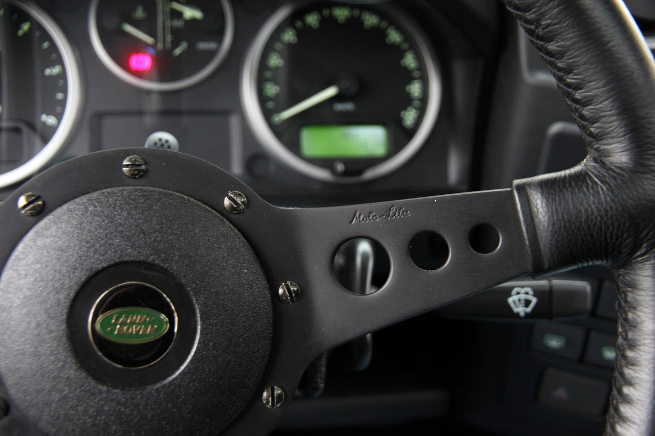 Land Rover Defender