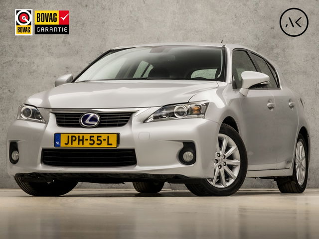 Lexus CT - 200h Sport Automaat (NAVIGATIE, CLIMATE, ALCANTARA, CAMERA, SPORTSTOELEN, CRUISE, KEYLESS, NIEUWSTAAT)