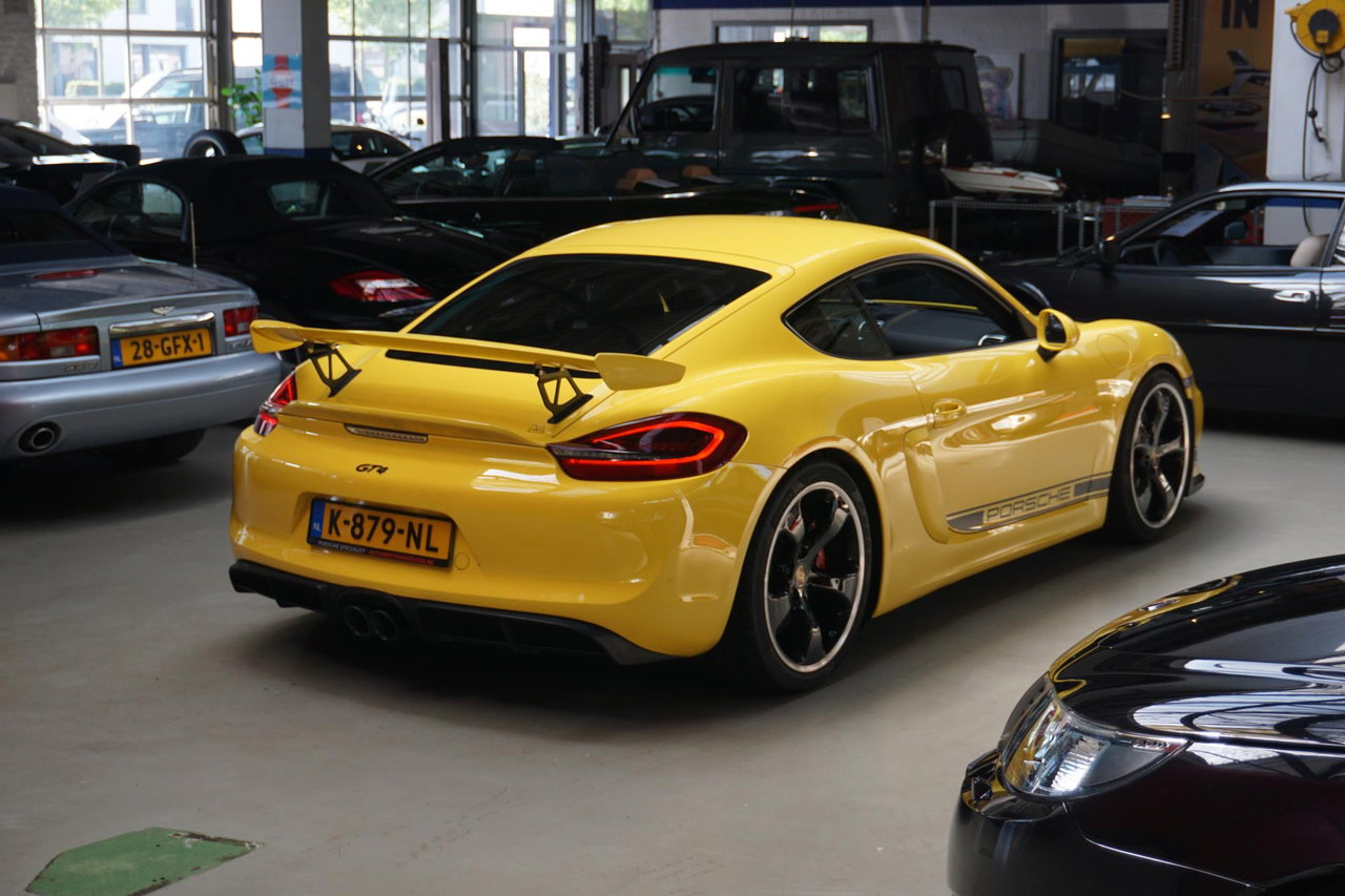 Porsche Cayman