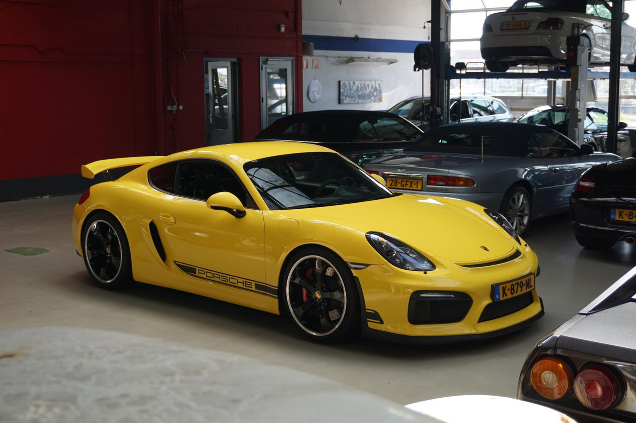 Porsche Cayman