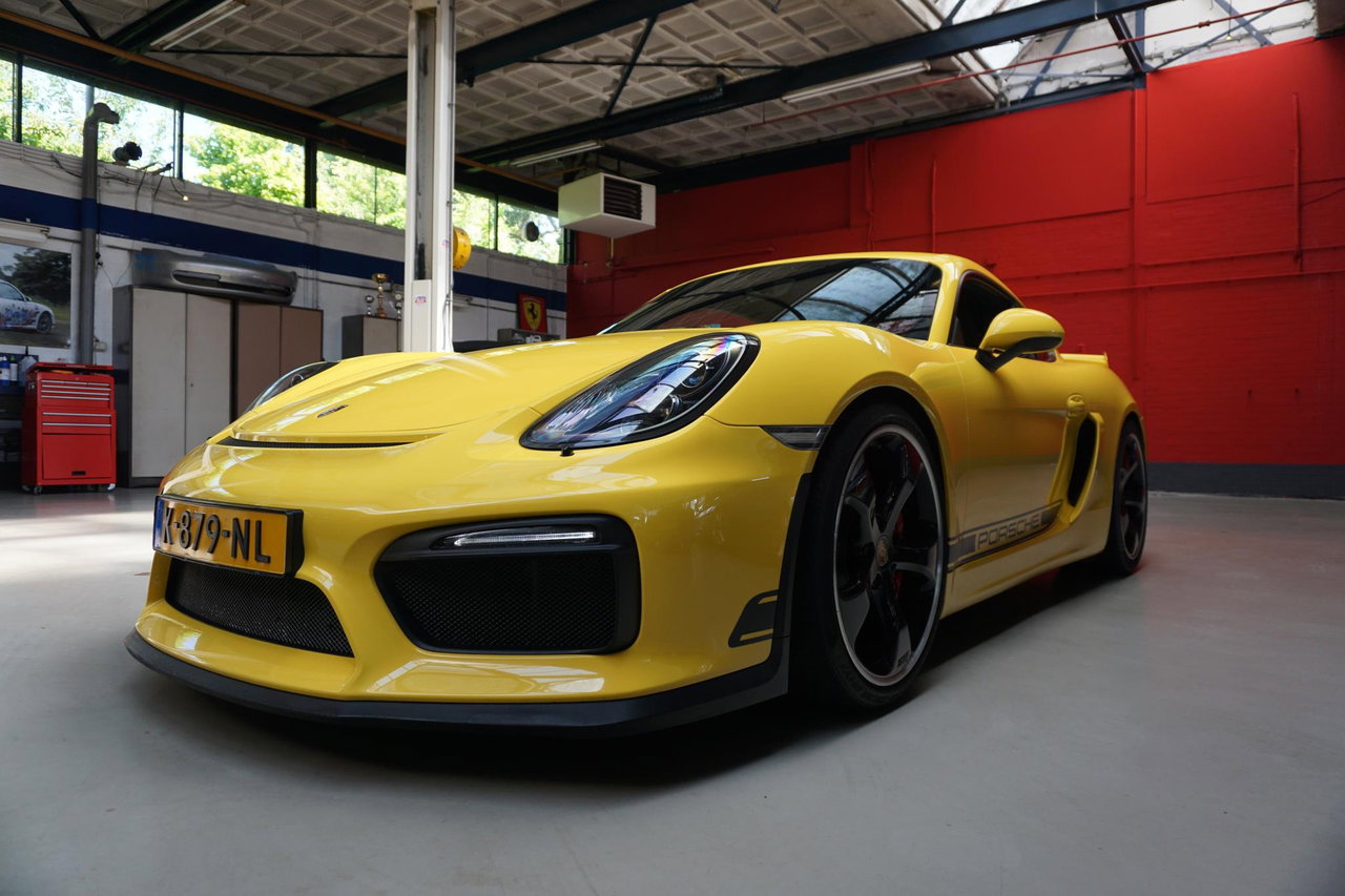 Porsche Cayman