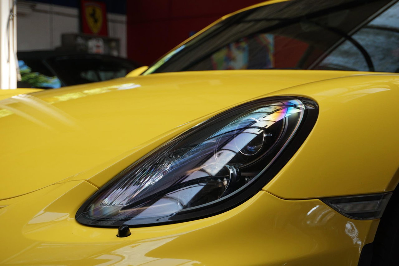 Porsche Cayman