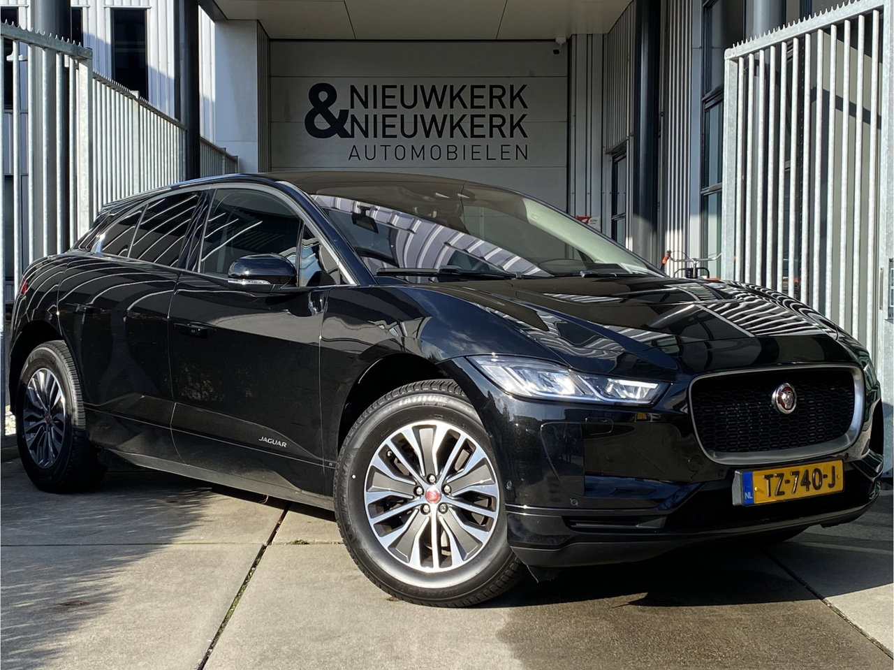 Jaguar I-PACE