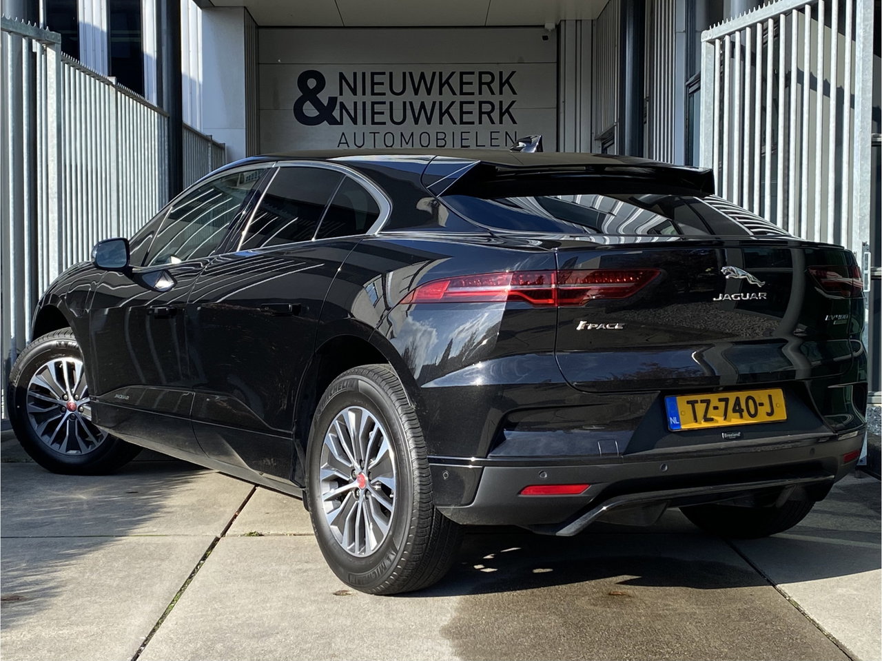 Jaguar I-PACE