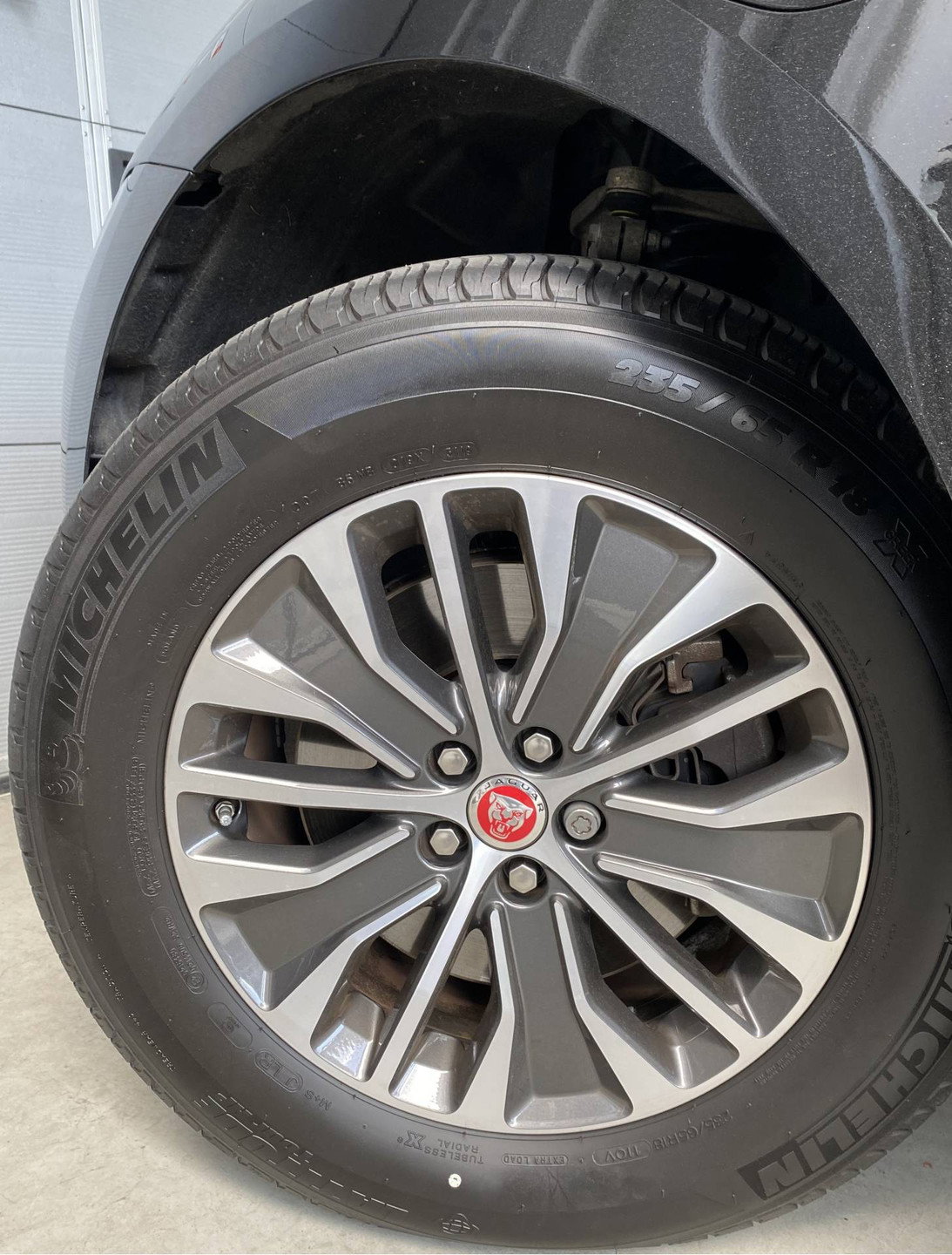 Jaguar I-PACE