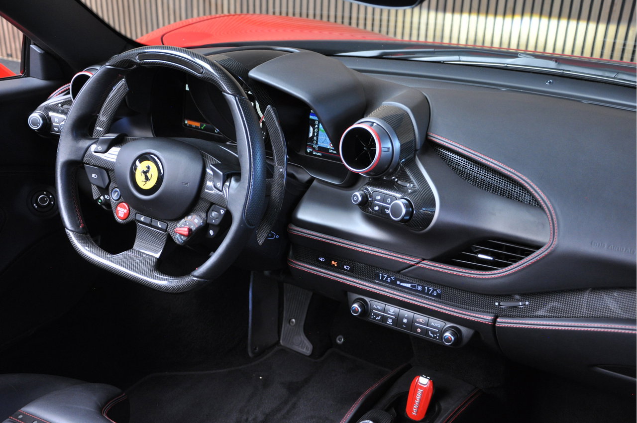 Ferrari F8 Spider