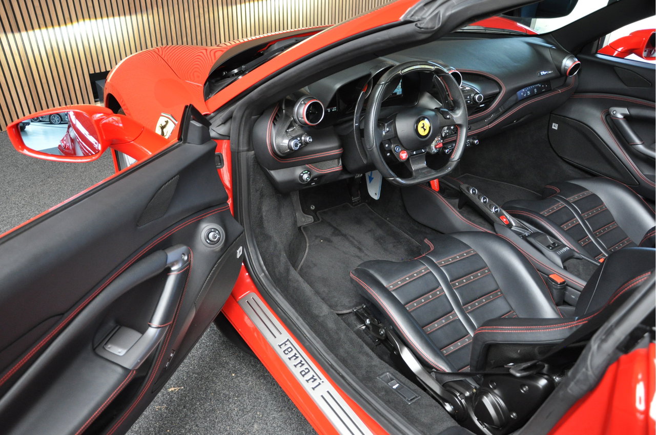 Ferrari F8 Spider