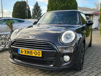 MINI Cooper - 1.5D Chili 2014 Automaat Navi Pano Black Edition