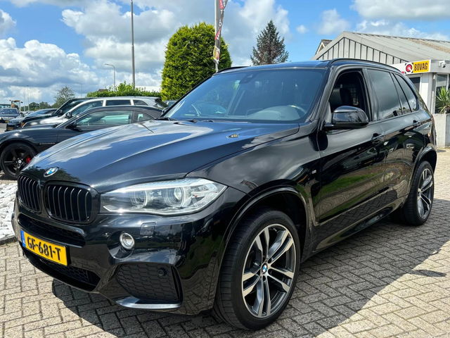 BMW X5 - 4.0D 2014 Zwart M-Pakket Panoramadak Black Edition