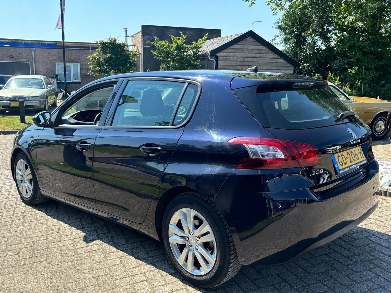 Peugeot 308