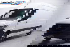 Mercedes-Benz Sprinter - 315 CDI 150 pk L3H2 Airco, Camera, DAB+ Cruise Control, Laadruimte Pakket, Opstap achter, 3-Zits