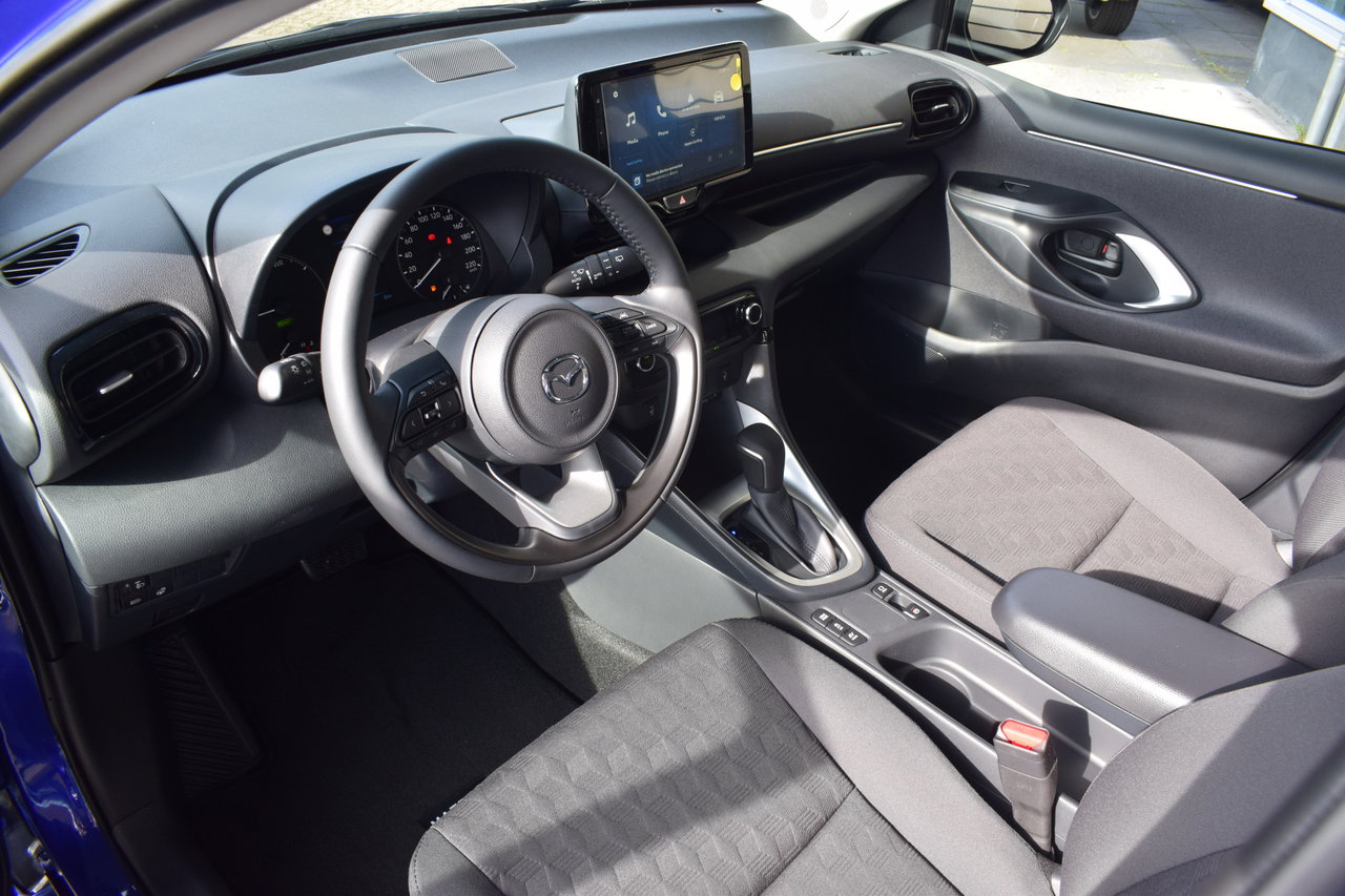 Mazda 2 Hybrid