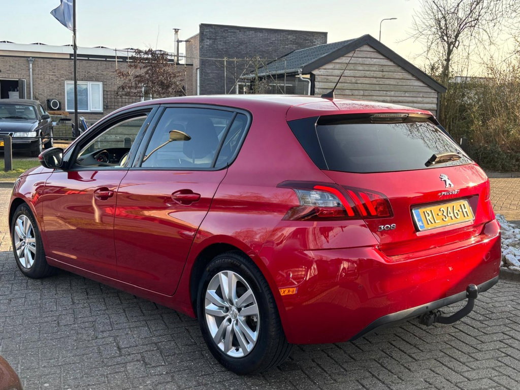 Peugeot 308