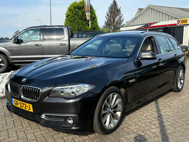 BMW 5 Serie - Touring 528I High Exe 2015 Xenon Panoramadak