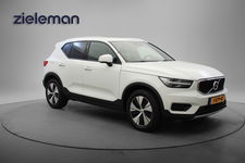 Volvo XC40 - 1.5 T2 Momentum - Carplay, Navi, Cruise