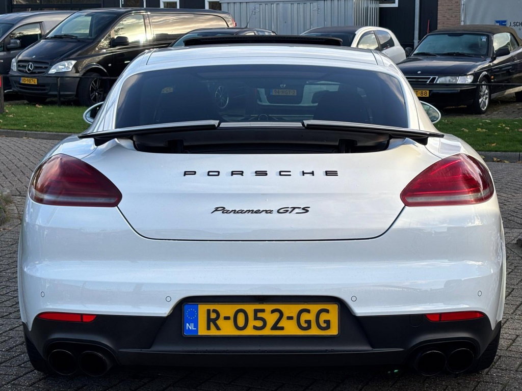 Porsche Panamera