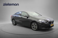 BMW 2 Serie - Gran Coupe 220i Automaat 178 PK - Carplay, Digitaal Cockpit, Navi, Leer, Cruise, Stoelverw.