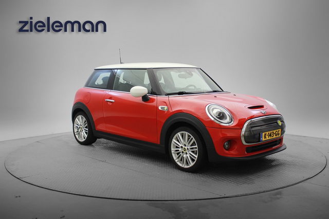 MINI Electric - Mini Essential 33 kWh - Carplay, Navi, Camera, Half Leer, Stoelverw. SOH 97%