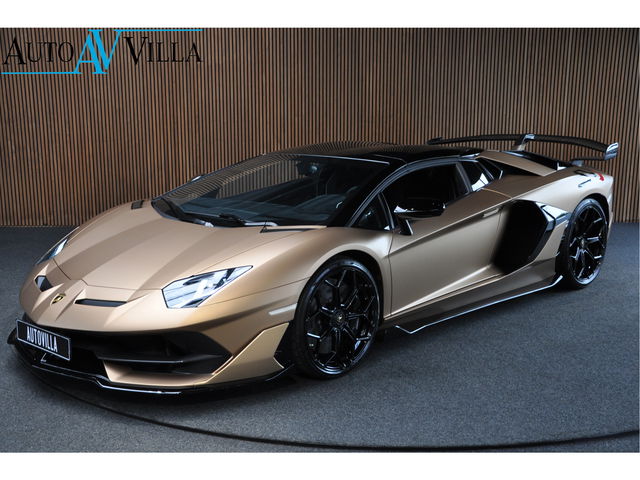 Lamborghini Aventador - 6.5 V12 SVJ Roadster Lift Shiney Carbon Camera 1-800