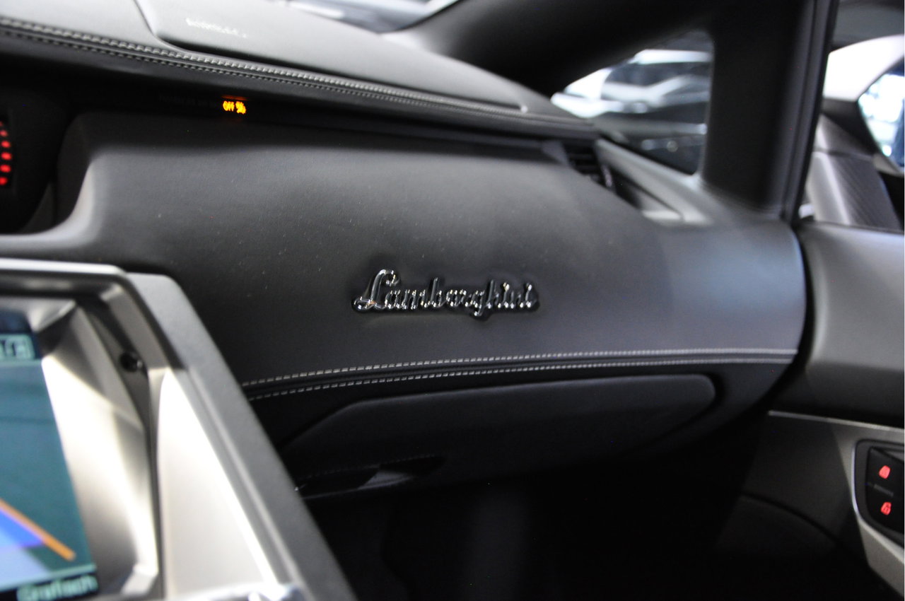 Lamborghini Aventador