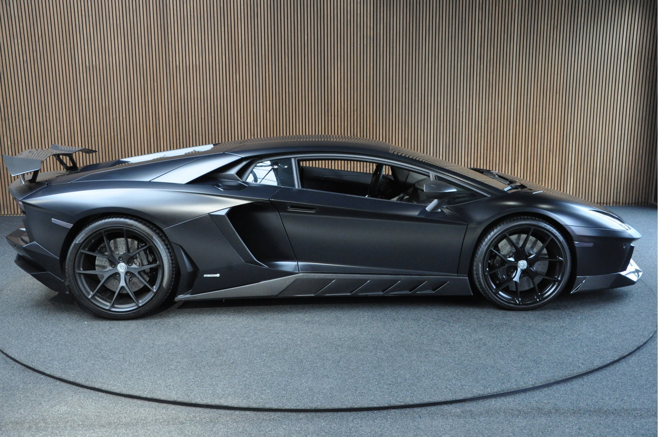Lamborghini Aventador