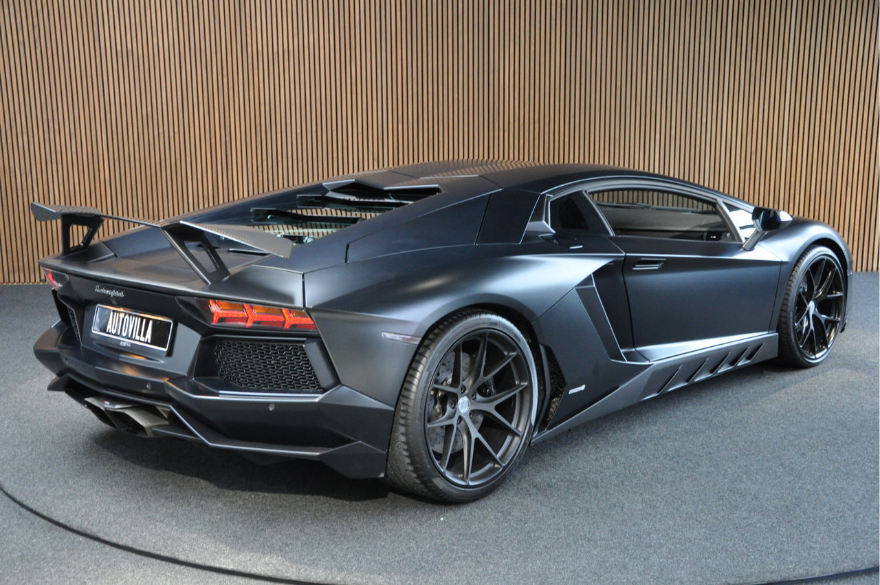 Lamborghini Aventador