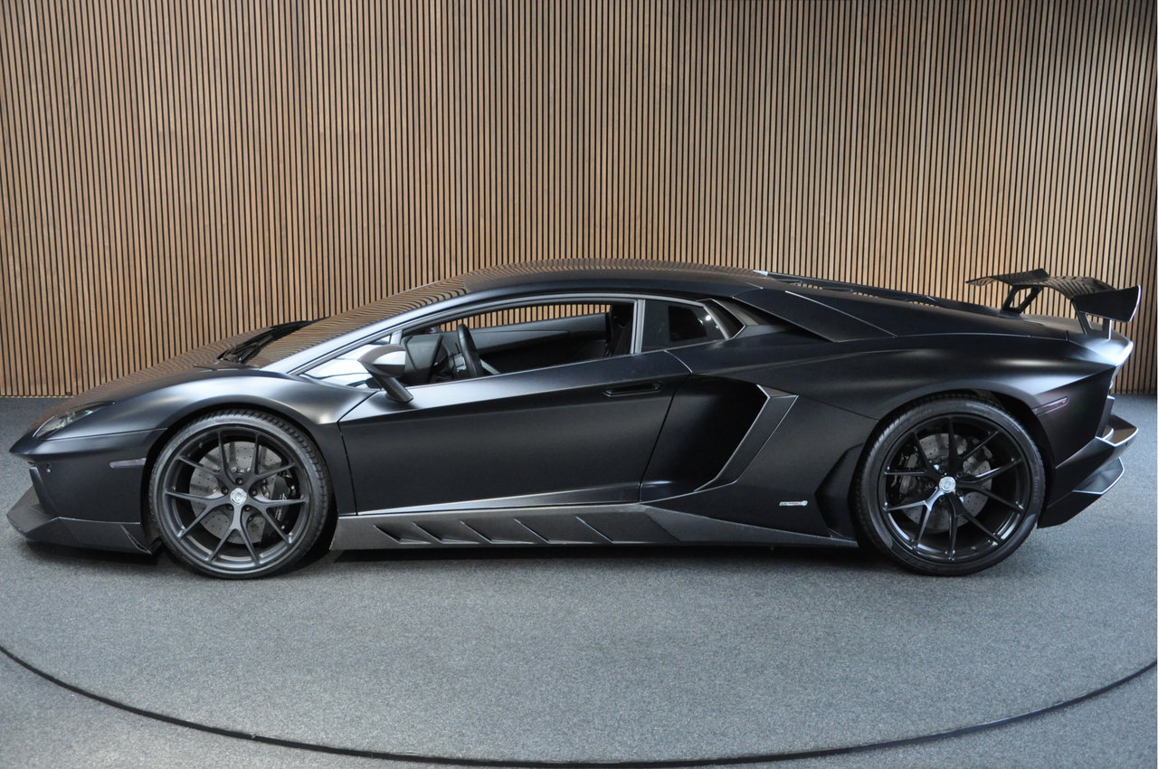 Lamborghini Aventador