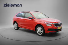 Škoda Kamiq - 1.0 TSI Sport Business - Digitaal Cockpit, Carplay, Navi, Cruise, Clima, Stoelverw.