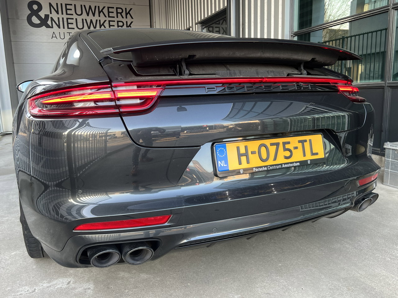 Porsche Panamera