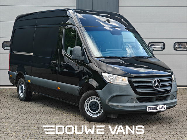 Mercedes-Benz Sprinter - 316 L2H2 Zwart MBUX Trekhaak 3500kg 163pk Airco Camera BPM Vrij