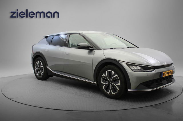 Kia EV6 - 58 kWh - Carplay, Navi, Cruise, Camera, Stoel/Stuur verw. Half Leer, SOH 100%