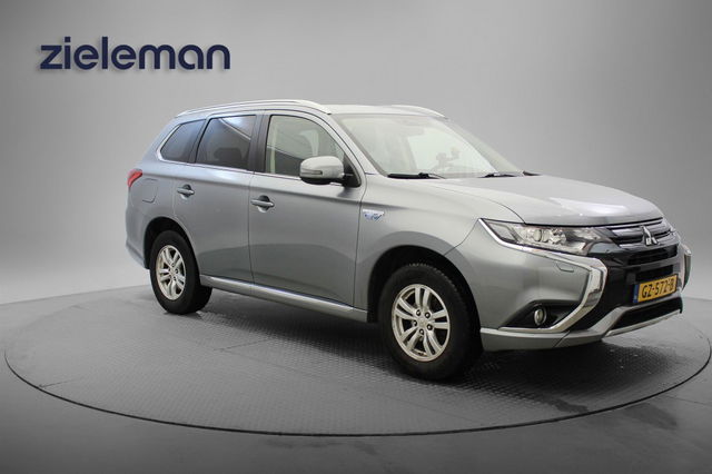 Mitsubishi Outlander - 2.0 PHEV Business Edition - Navi, Camera, Cruise, Half Leer