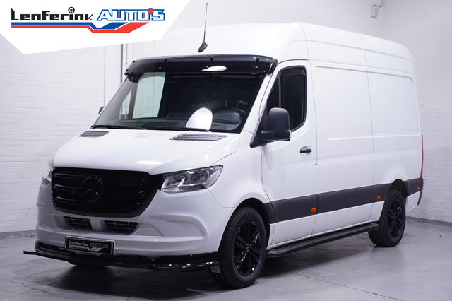 Mercedes-Benz Sprinter - 319 CDI V6 190 pk Black&White Edition Aut. L2H2 Camera, 18" LMV, Apple Carplay, Laadruimte Pakket, Zwarte Grille 3-Zits