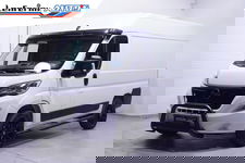 Opel Movano - 2.2D 140 pk L2H2 White&Black Edition Navi 18" LMV, Bullbar + Sidebars Zwart, Camera, Apple Carplay, 3-Zits, Nieuw