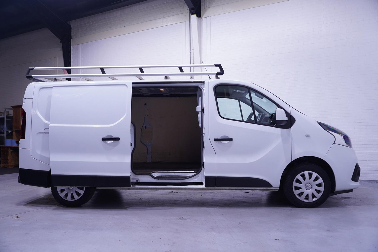 Nissan NV300