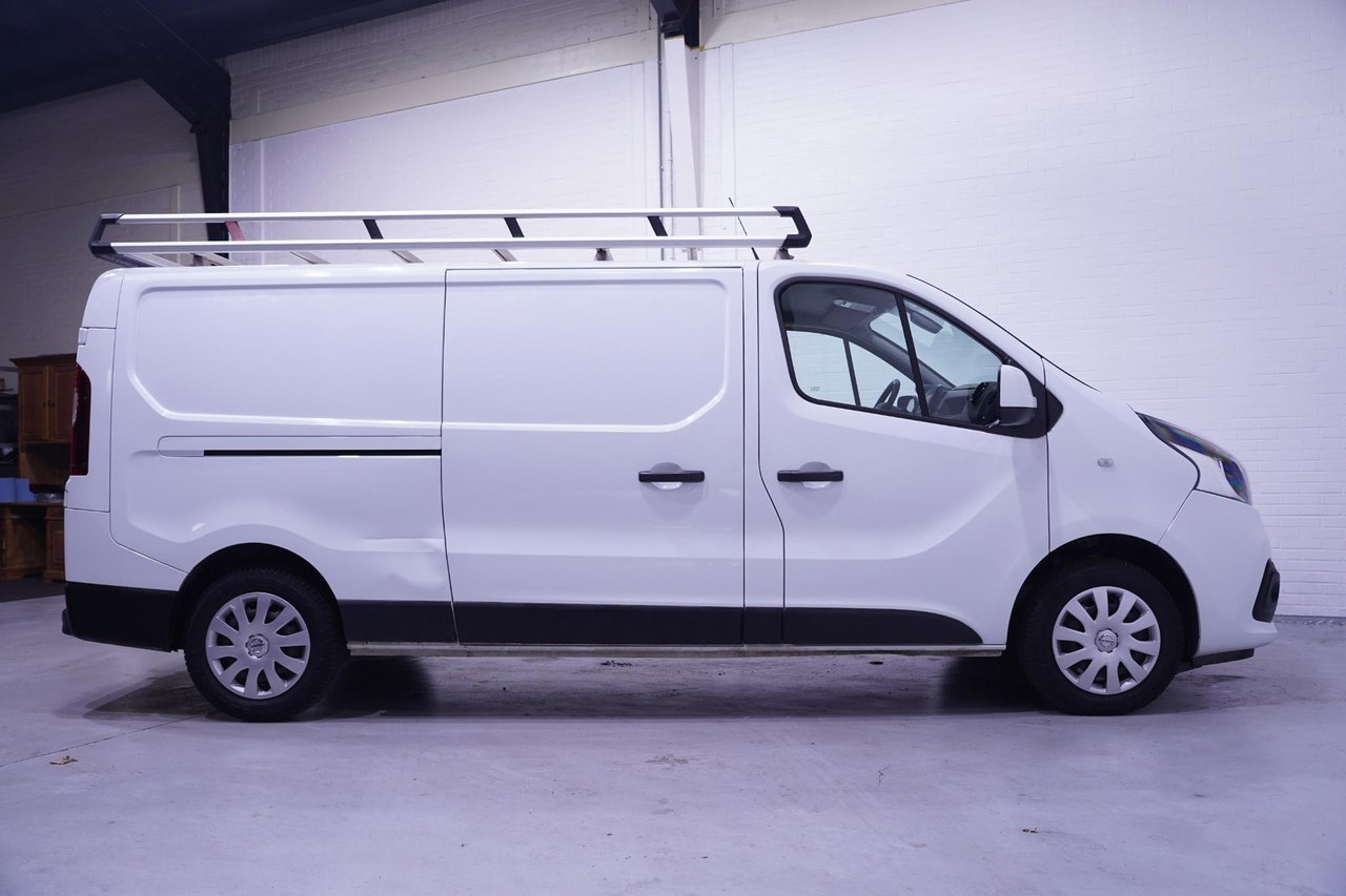 Nissan NV300