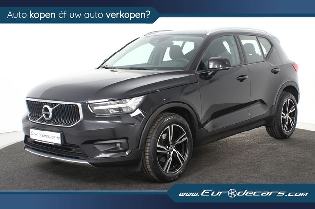Volvo XC40 - 1.5 T3 Momentum Pro *1ste Eigenaar*18 inch R-Design*Navigatie*