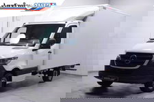 Mercedes-Benz Sprinter - 315 CDI 150 pk Bakwagen Aut. L2 met Deuren Airco Camera, Dakspoiler, Apple Carplay, Opstap achter, 2-Zits