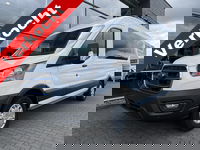 Ford E-Transit - Rolstoelbus / Personenbus 350 L2H2 Trend 68 kWh (Zo goed als nieuwe en volledig elektrische Rolstoelbus!)