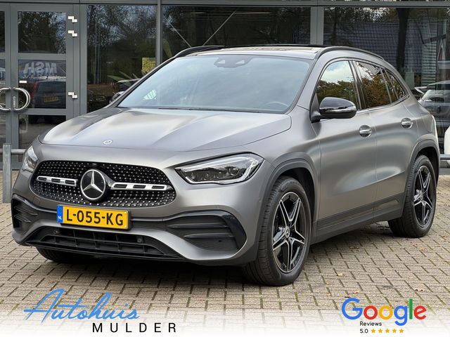 Mercedes-Benz GLA - 180 Business Solution AMG Automaat/Panoramadak/LED/Keyless/Widescreen
