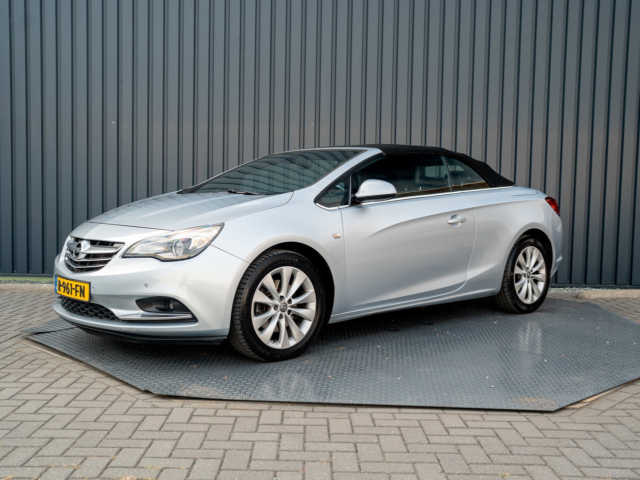 Opel Cascada
