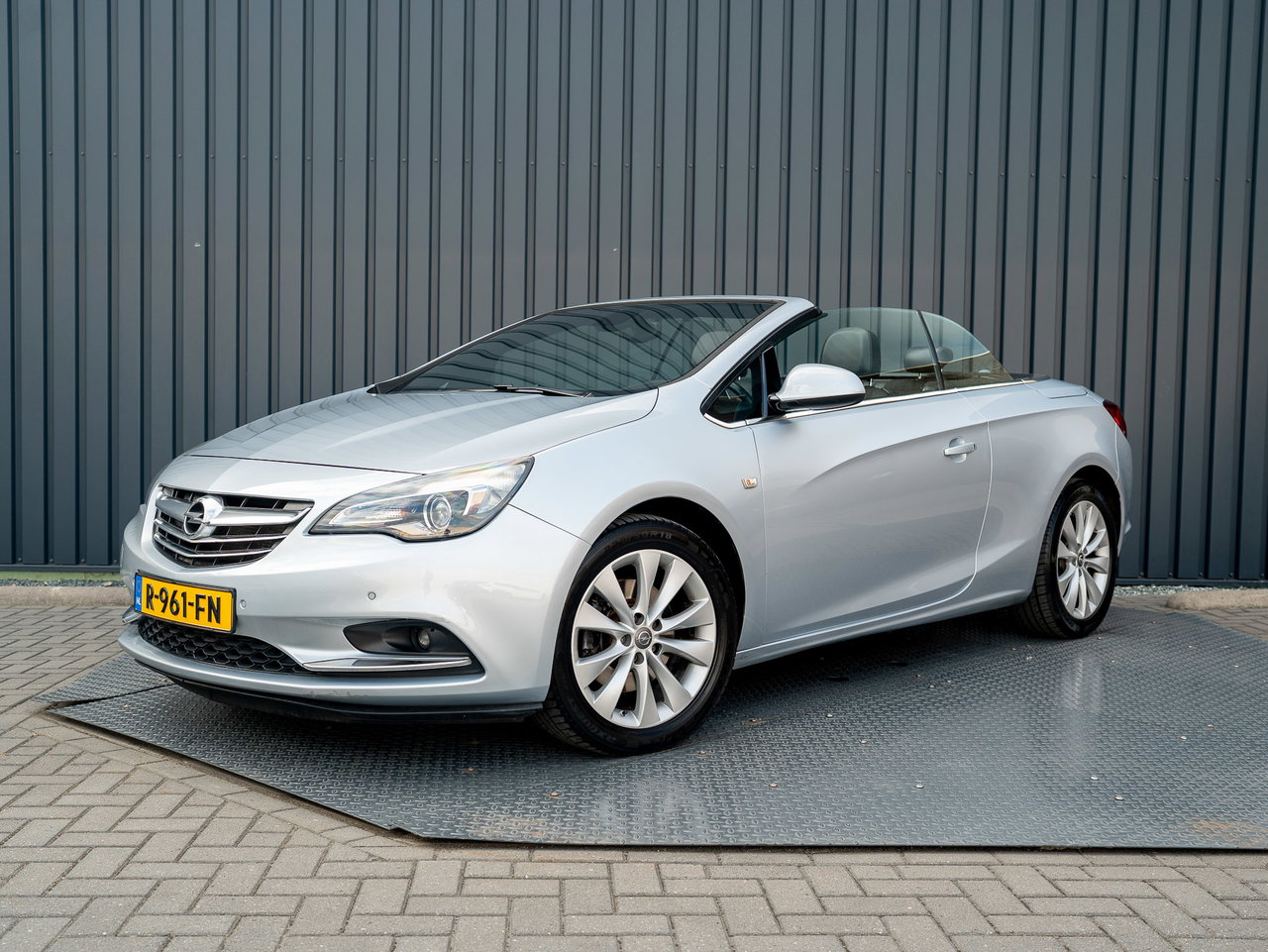 Opel Cascada