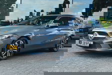 Mercedes-Benz A-Klasse - 180 PREMIUM AUT. | BURMESTER | LEDER | WIDESCREEN | TREKHAAK | LED | AMBIENT | MEMORY | KEY-LESS |