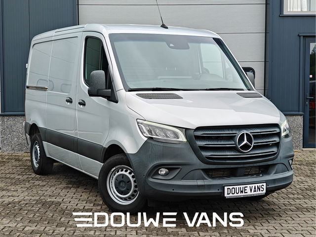 Mercedes-Benz Sprinter - 314 H1 Automaat Distronic LED MBUX Navi Geveerde Stoel