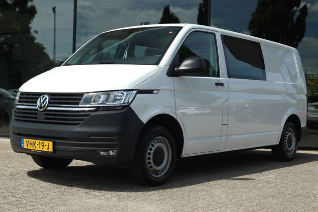 Volkswagen Transporter - T6.1 2.0 TDI DUBBEL CABINE | TREKHAAK | CARPLAY | PDC | AIRCO | CRUISE